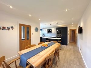 Photo 21- click for photo gallery